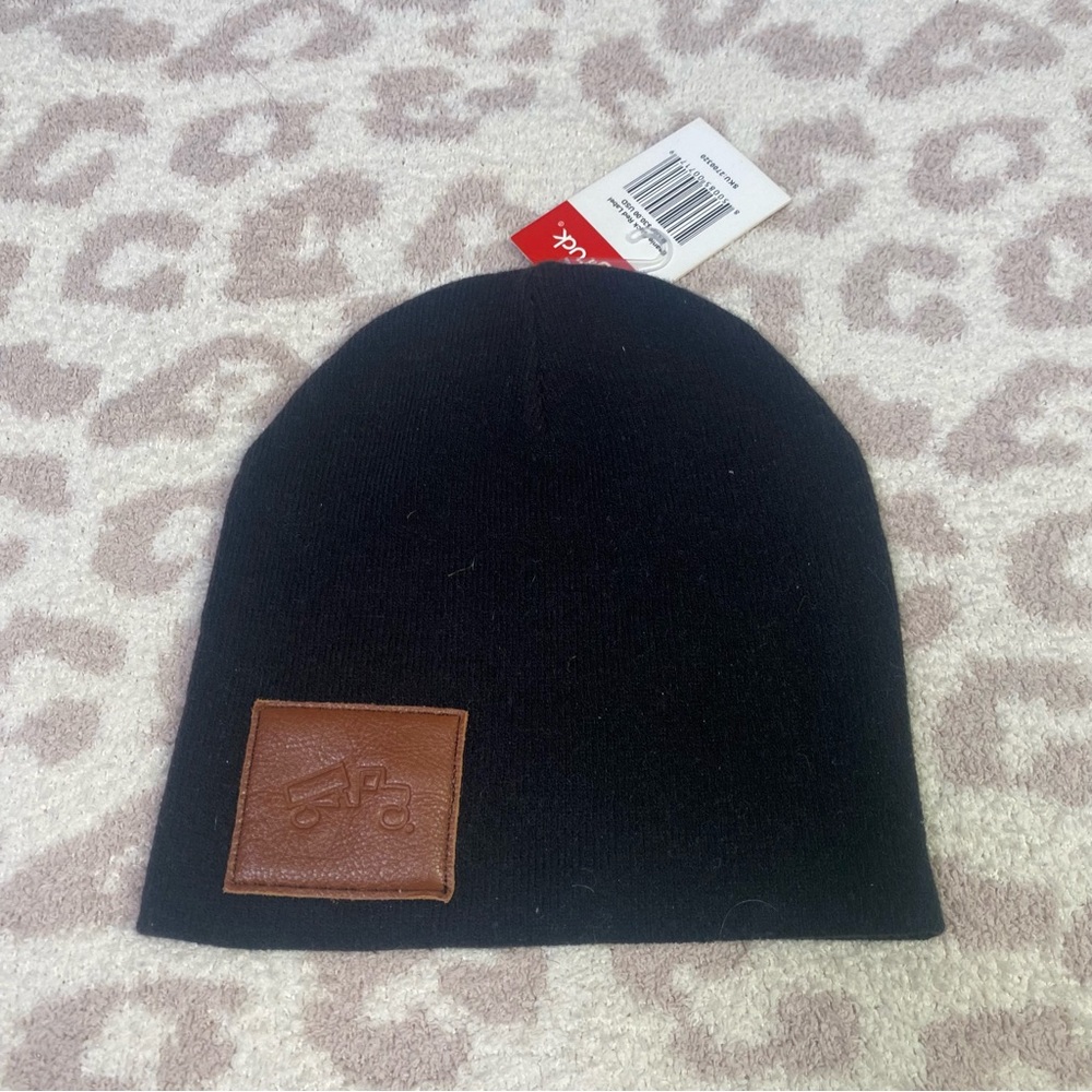 Authentic bigtruck® beanie black red label